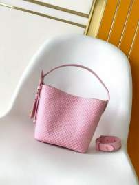 Picture of Louis Vuitton Handbags _SKUfw240289253fw
